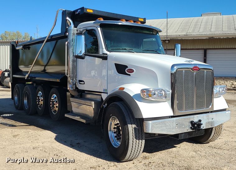image for item MJ9502 2023 Peterbilt 567  dump truck