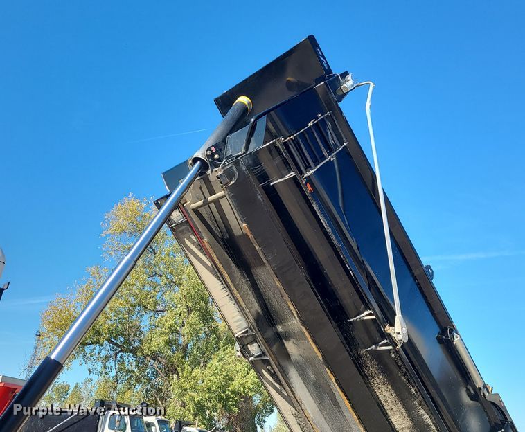 image for item MJ9502 2023 Peterbilt 567  dump truck