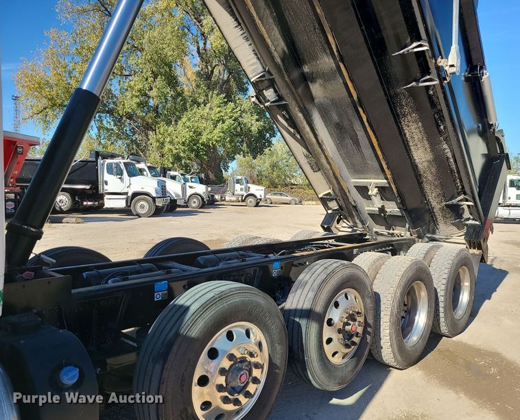 image for item MJ9502 2023 Peterbilt 567  dump truck