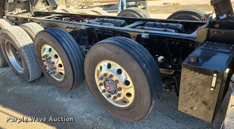 image for item MJ9502 2023 Peterbilt 567  dump truck