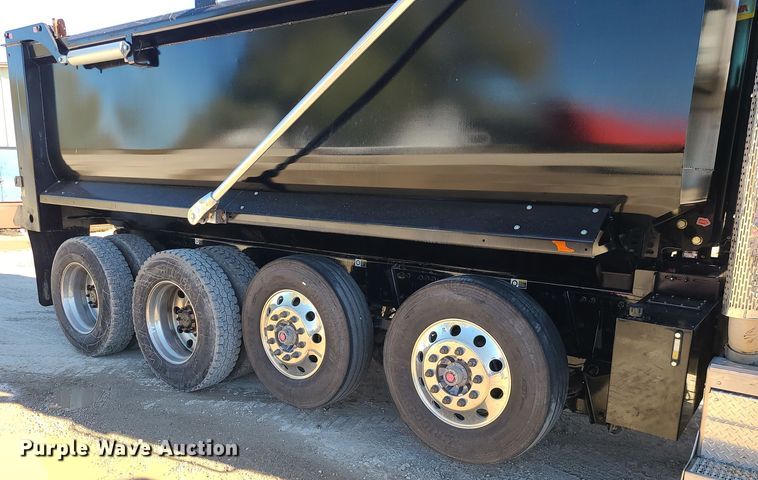 image for item MJ9502 2023 Peterbilt 567  dump truck