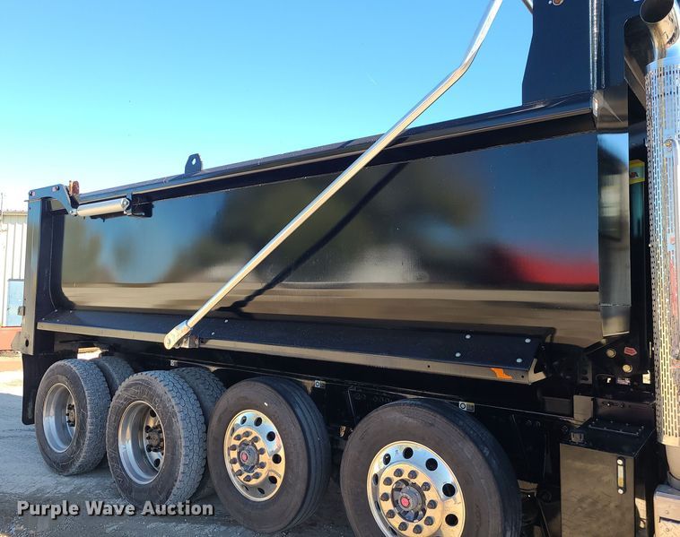 image for item MJ9502 2023 Peterbilt 567  dump truck