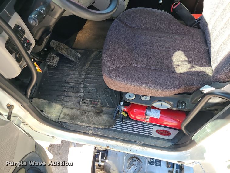 image for item MJ9502 2023 Peterbilt 567  dump truck