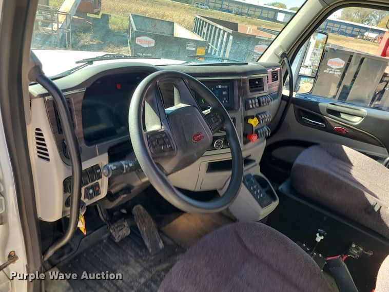 image for item MJ9502 2023 Peterbilt 567  dump truck