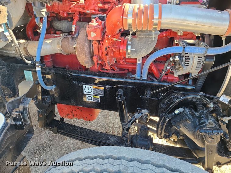 image for item MJ9502 2023 Peterbilt 567  dump truck