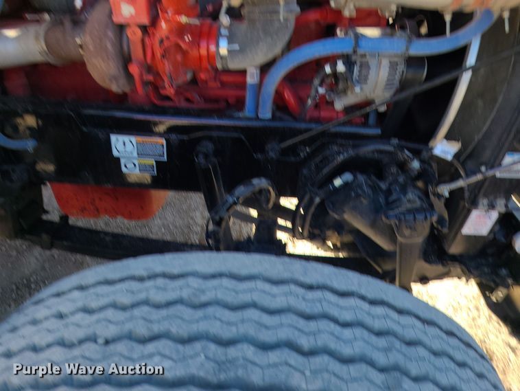 image for item MJ9502 2023 Peterbilt 567  dump truck