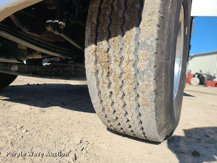 image for item MJ9502 2023 Peterbilt 567  dump truck