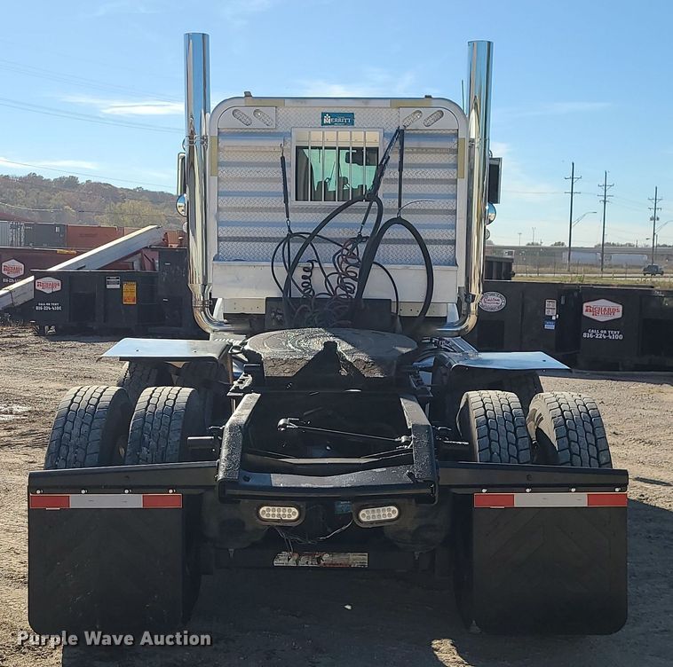 image for item MJ9509 2006 Kenworth W900  semi truck