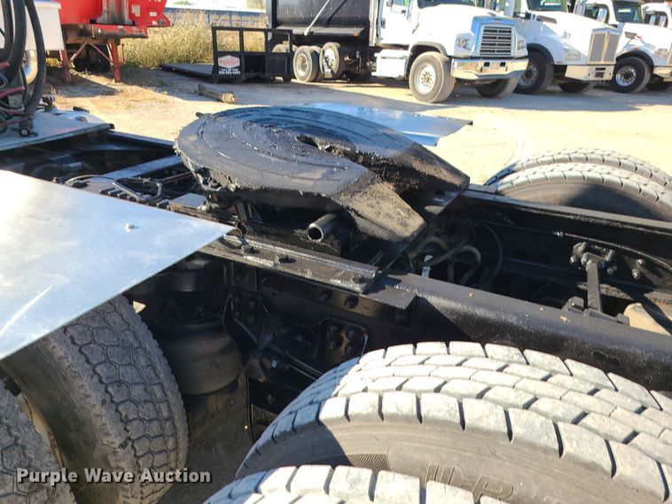 image for item MJ9509 2006 Kenworth W900  semi truck