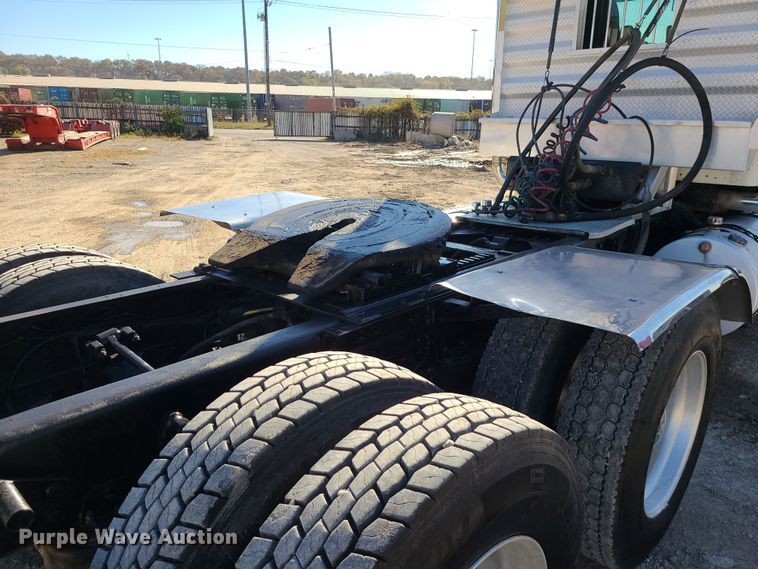 image for item MJ9509 2006 Kenworth W900  semi truck