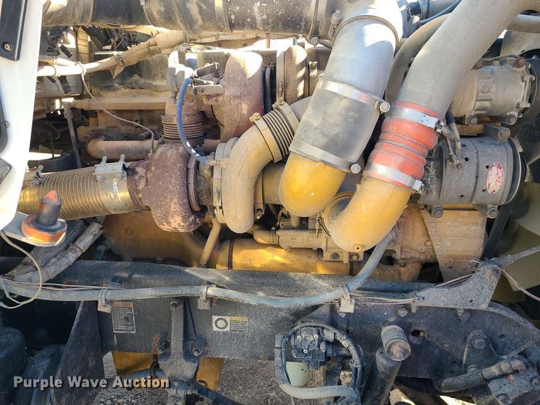 image for item MJ9509 2006 Kenworth W900  semi truck