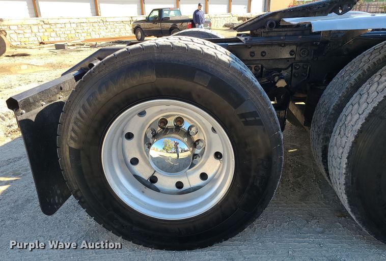 image for item MJ9509 2006 Kenworth W900  semi truck