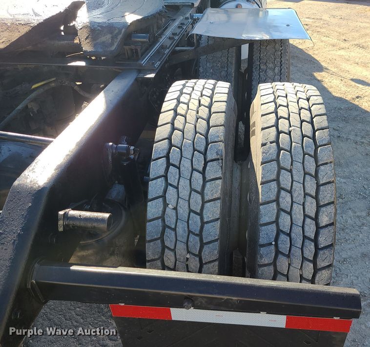 image for item MJ9509 2006 Kenworth W900  semi truck