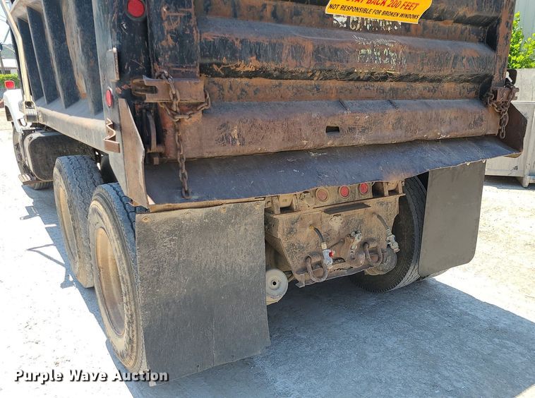 image for item MO9907 1989 International F2554  dump truck