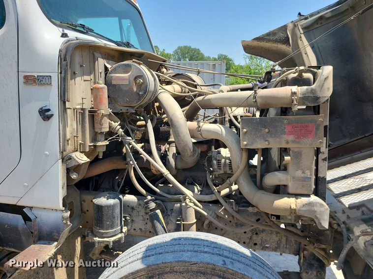 image for item MO9907 1989 International F2554  dump truck