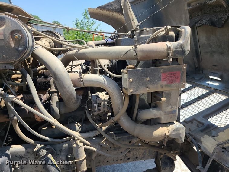 image for item MO9907 1989 International F2554  dump truck