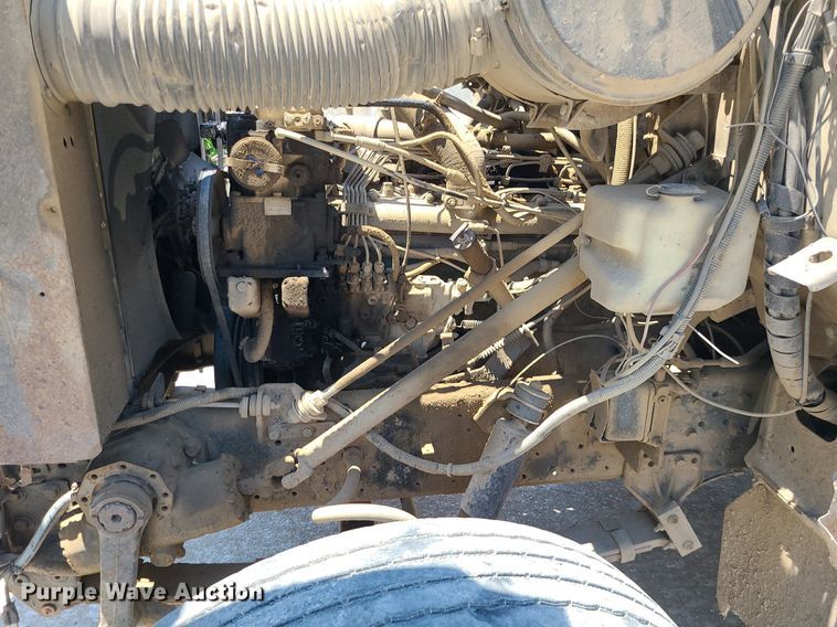 image for item MO9907 1989 International F2554  dump truck