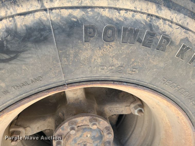 image for item MO9907 1989 International F2554  dump truck