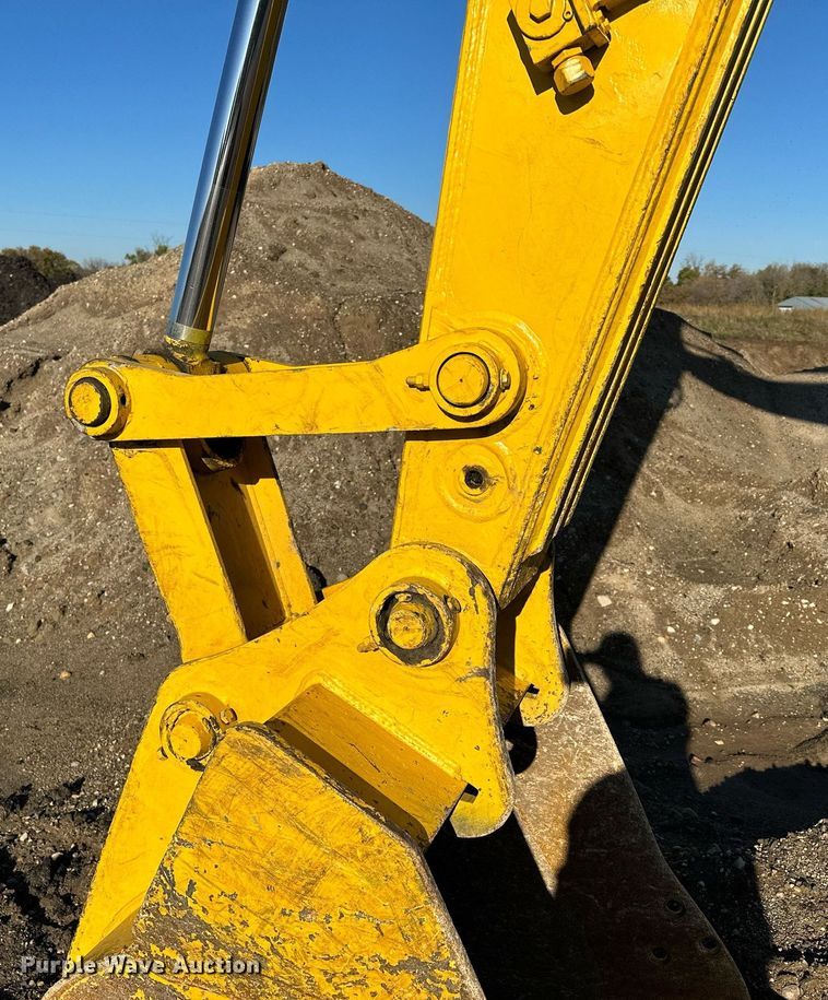 image for item MQ9491 Kobelco SK160LC  excavator