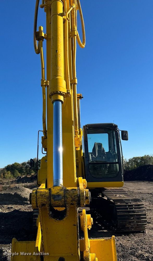 image for item MQ9491 Kobelco SK160LC  excavator