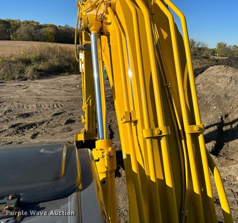 image for item MQ9491 Kobelco SK160LC  excavator