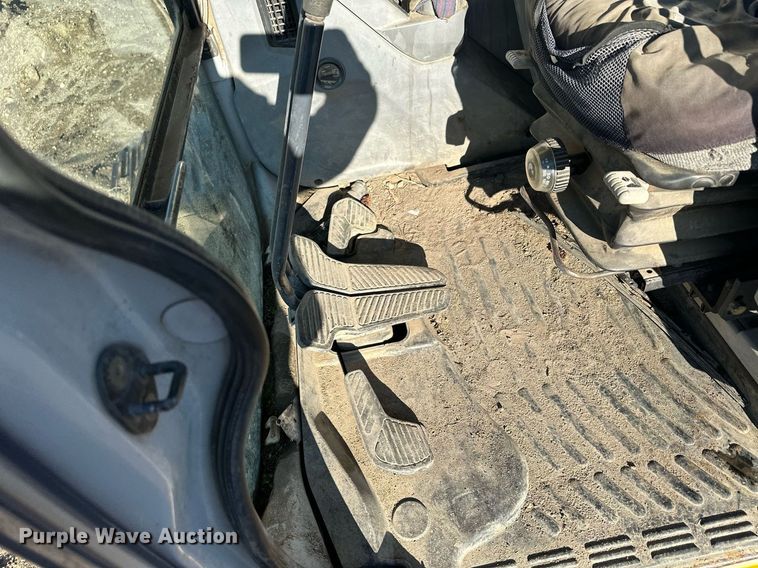 image for item MQ9491 Kobelco SK160LC  excavator