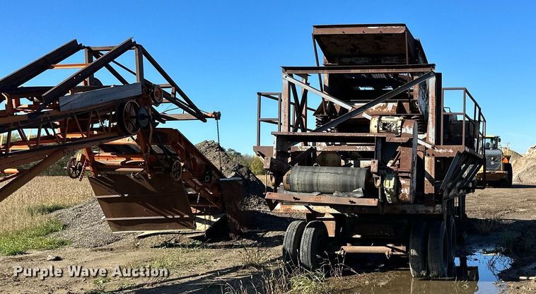 image for item MQ9494 Smith Engineering Works  screening plant
