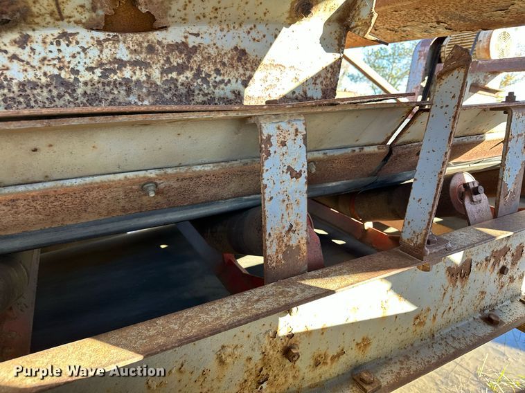 image for item MQ9494 Smith Engineering Works  screening plant