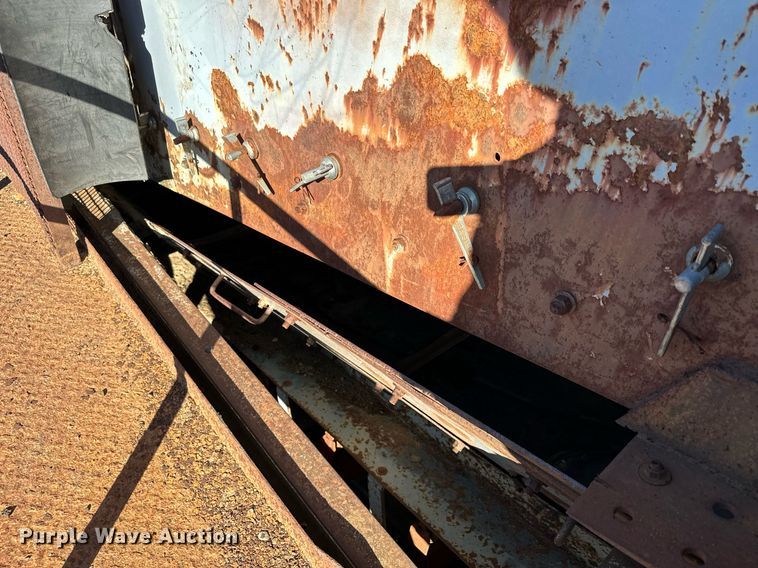 image for item MQ9494 Smith Engineering Works  screening plant