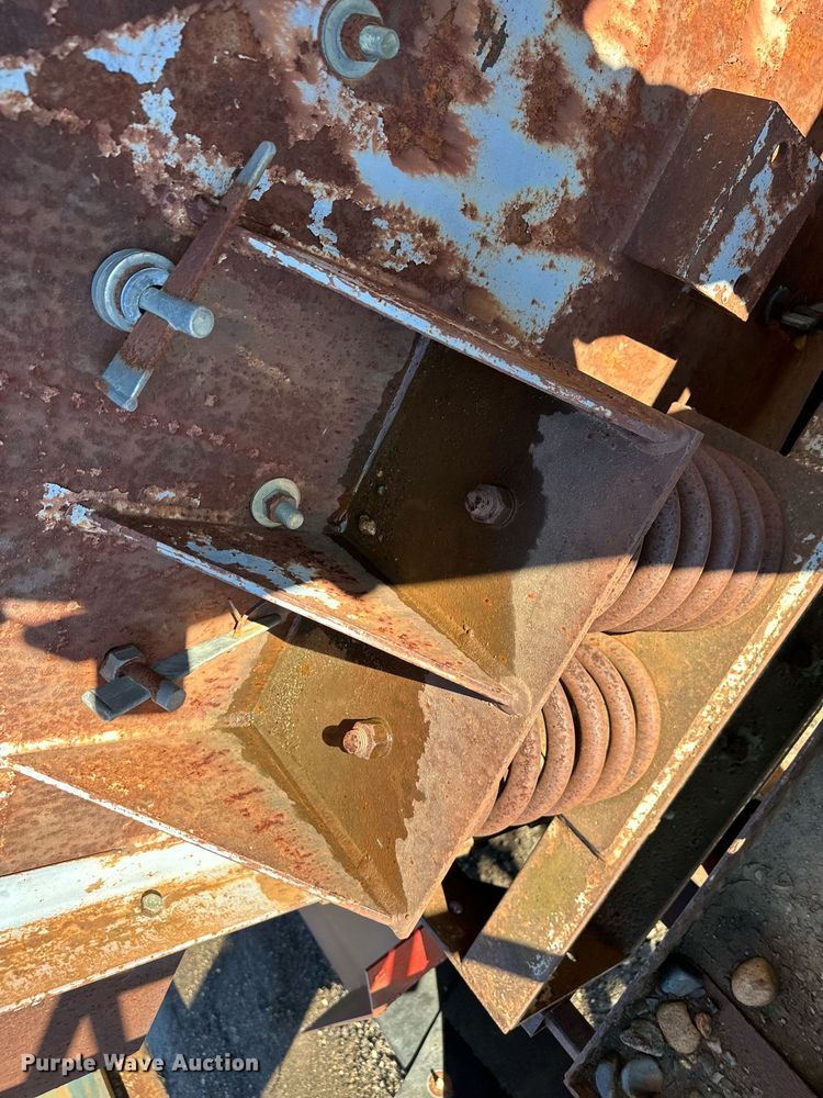 image for item MQ9494 Smith Engineering Works  screening plant