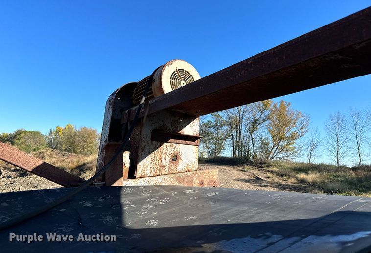image for item MQ9494 Smith Engineering Works  screening plant