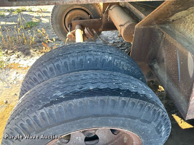 image for item MQ9494 Smith Engineering Works  screening plant