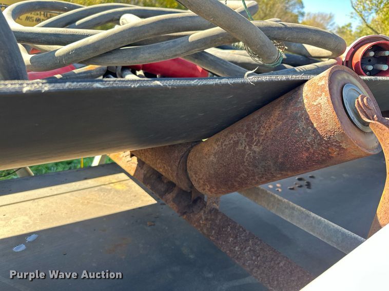 image for item MQ9496 2013 JWB 4YSM36X80  stacking conveyor