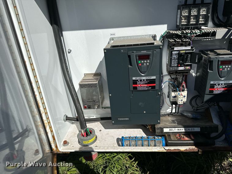 image for item MQ9496 2013 JWB 4YSM36X80  stacking conveyor