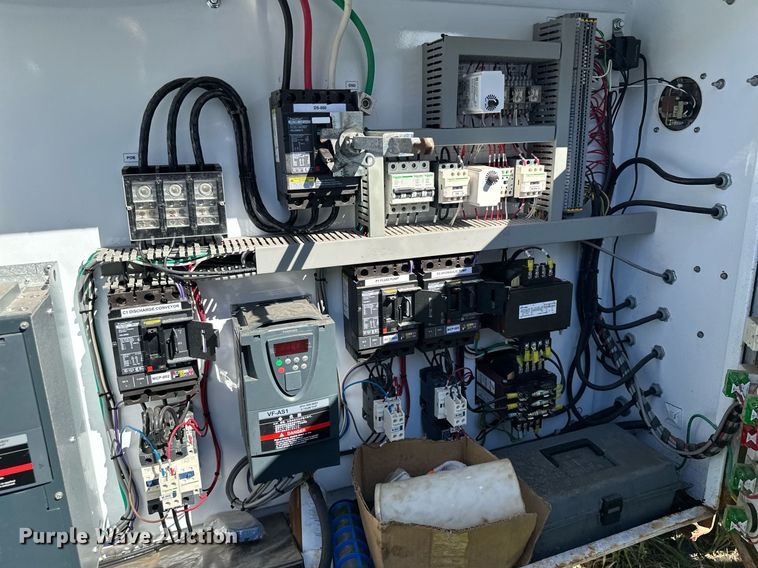 image for item MQ9496 2013 JWB 4YSM36X80  stacking conveyor