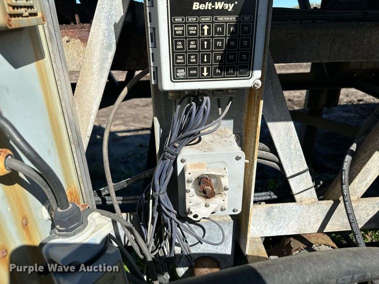 image for item MQ9496 2013 JWB 4YSM36X80  stacking conveyor