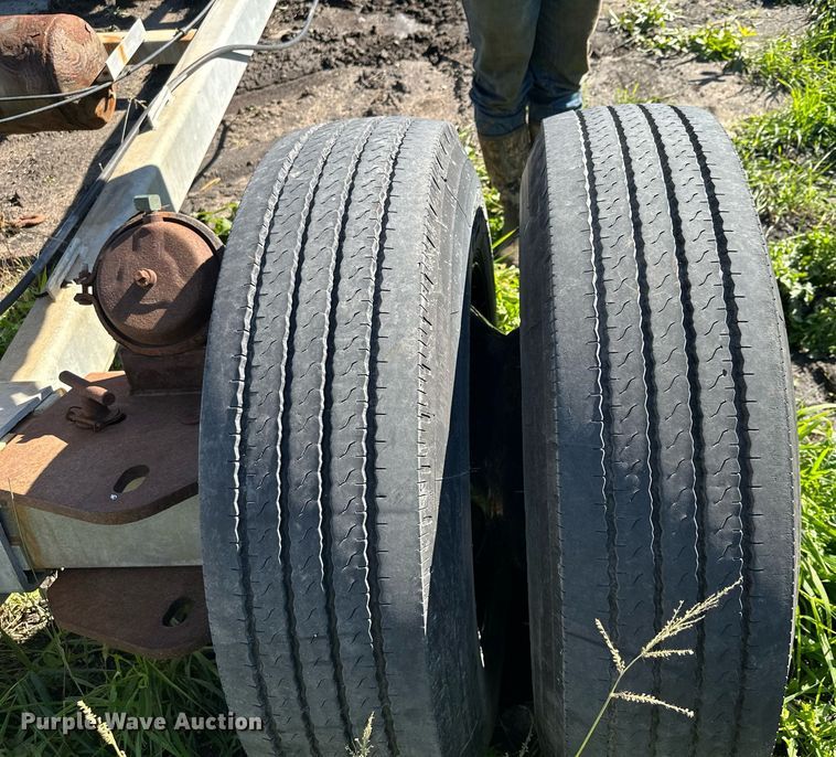 image for item MQ9496 2013 JWB 4YSM36X80  stacking conveyor