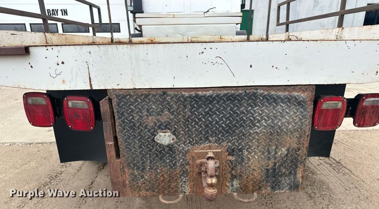 image for item MQ9510 1986  Ford CF6000  flatbed truck