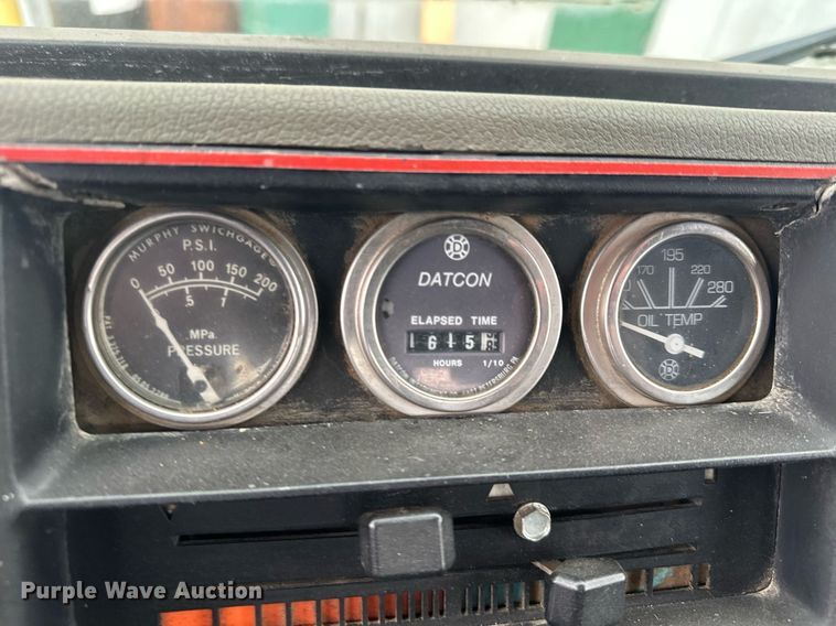 image for item MQ9510 1986  Ford CF6000  flatbed truck