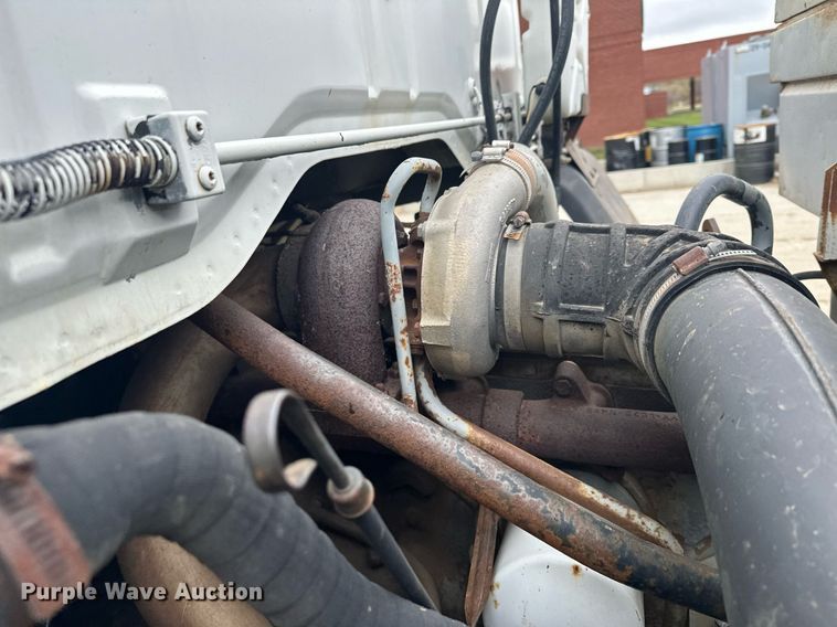 image for item MQ9510 1986  Ford CF6000  flatbed truck