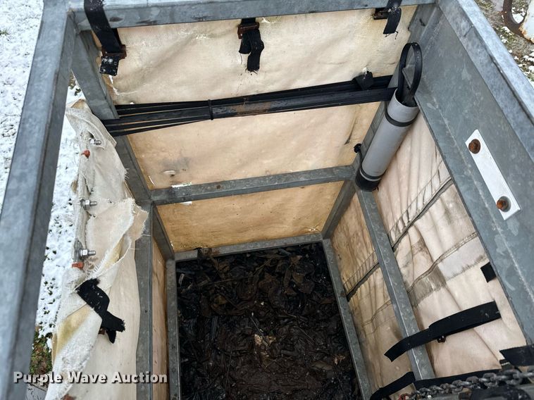 image for item MQ9524 2002 Ford F450 Super Duty  bucket truck