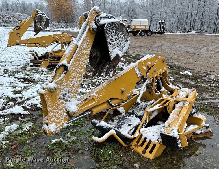 image for item MQ9525 2017 Vermeer B550  backhoe attachment