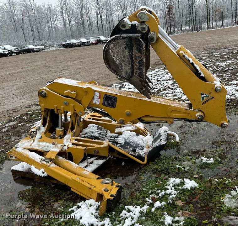 image for item MQ9525 2017 Vermeer B550  backhoe attachment