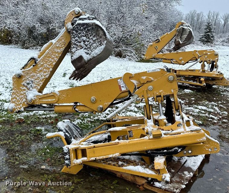 image for item MQ9525 2017 Vermeer B550  backhoe attachment