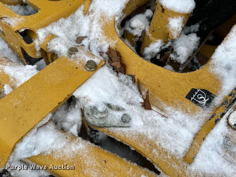 image for item MQ9525 2017 Vermeer B550  backhoe attachment