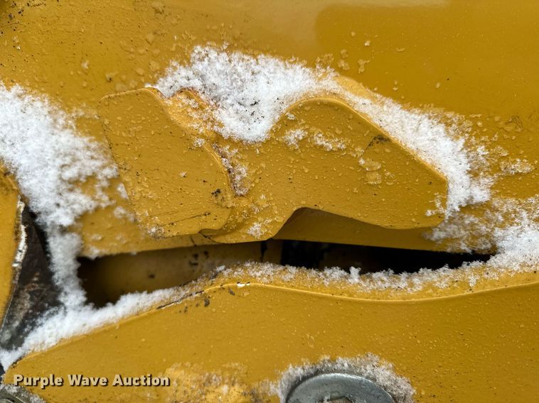 image for item MQ9525 2017 Vermeer B550  backhoe attachment