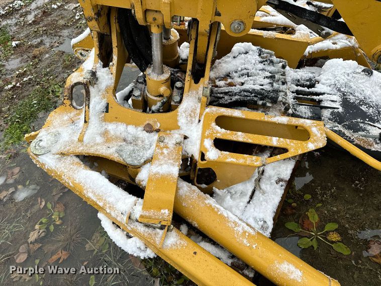 image for item MQ9525 2017 Vermeer B550  backhoe attachment