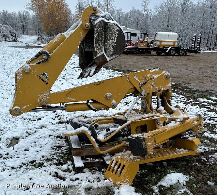 image for item MQ9526 2013 Vermeer B550  backhoe attachment