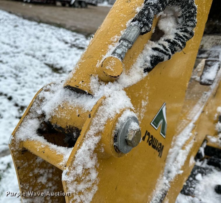 image for item MQ9526 2013 Vermeer B550  backhoe attachment