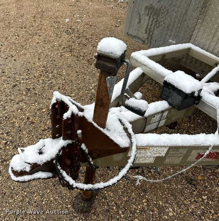 image for item MQ9527 2012 InTech  fiber optic trailer